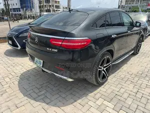 Mercedes-Benz GLE-Class 2016 Black