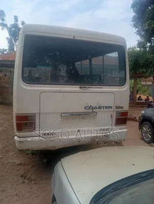 Toyota Coaster 2001