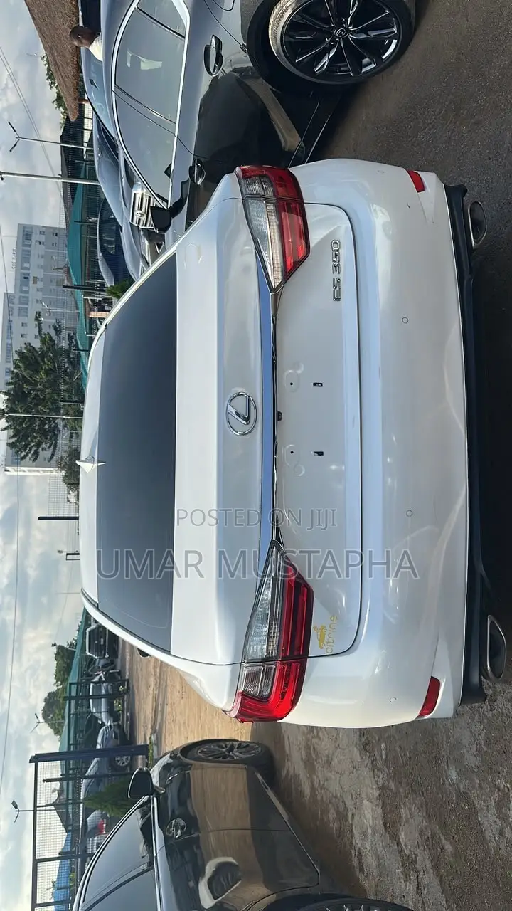 Lexus ES 2016 White