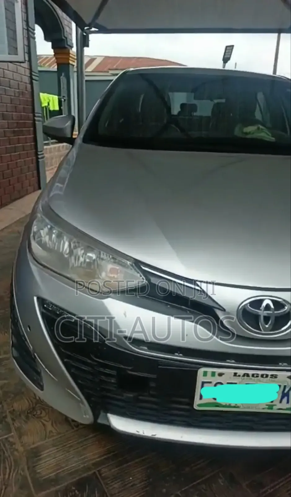 Toyota Yaris 2019 Silver