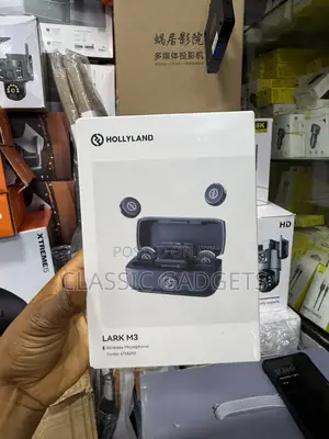 Hollyland LARK M3 4TX+Camera RX+USB-C RX 4 Persons Wireless Microphone