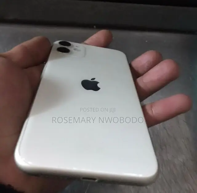 Apple iPhone 11 64 GB White