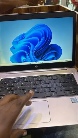 Laptop HP EliteBook Folio 1040 G3 8GB Intel Core i7 SSD 256GB
