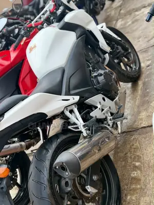 Honda CB 2014 Gray