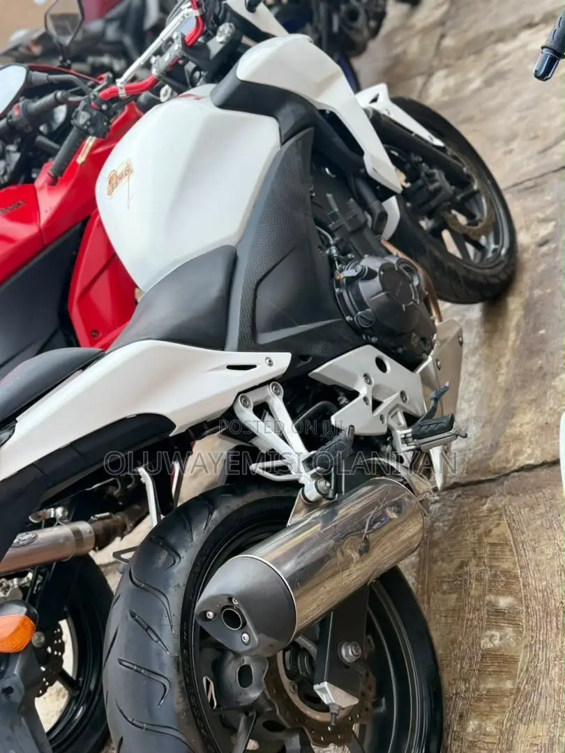 Honda CB 2014 Gray