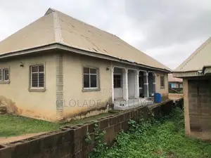 4bdrm Block of Flats in Egbeda / Egbeda for sale