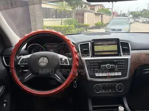 Mercedes-Benz M Class ML 350 4Matic 2012 Red