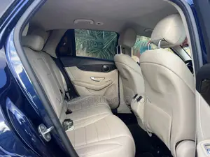 Mercedes-Benz GLC-Class 2016 Blue