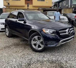 Mercedes-Benz GLC-Class 2016 Blue