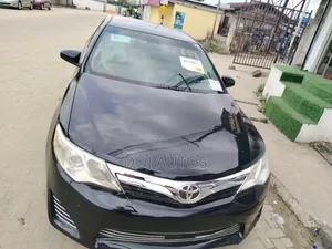 Toyota Camry LE 4dr Sedan (2.5L 4cyl 6A) 2014 Black