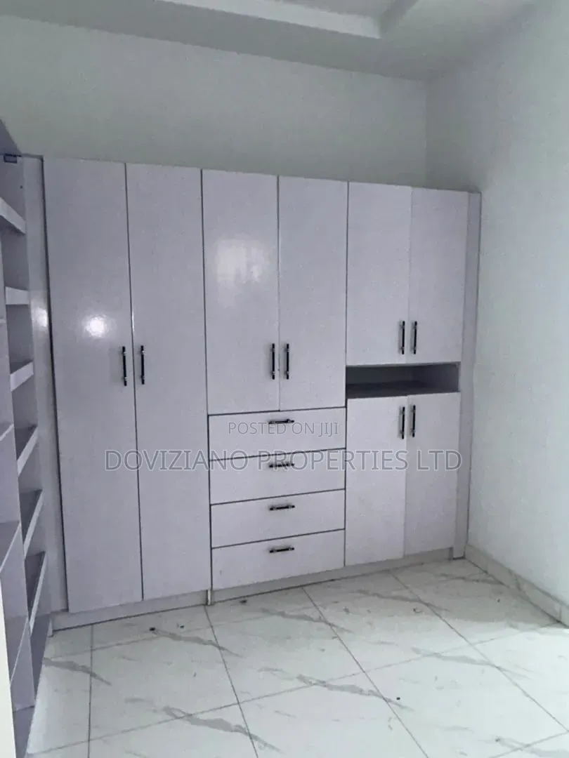 4bdrm Duplex in Off Lekki-Epe Expressway for rent