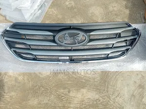 Front Grille Hyundai Santa Fe 2017/2018