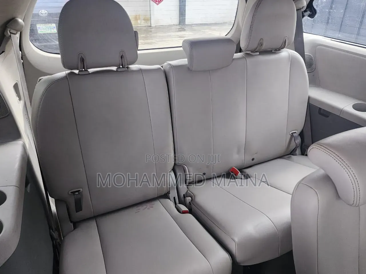 Toyota Sienna 2012 Silver