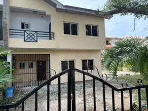 4bdrm House in Lekki Phase 2 for rent