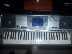 Yamaha PSR 2000 Piano
