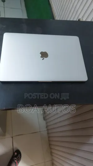 Laptop Apple MacBook 2016 8GB Intel Core i5 SSD 256GB