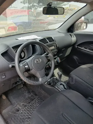 Scion xD Base 2009 Red