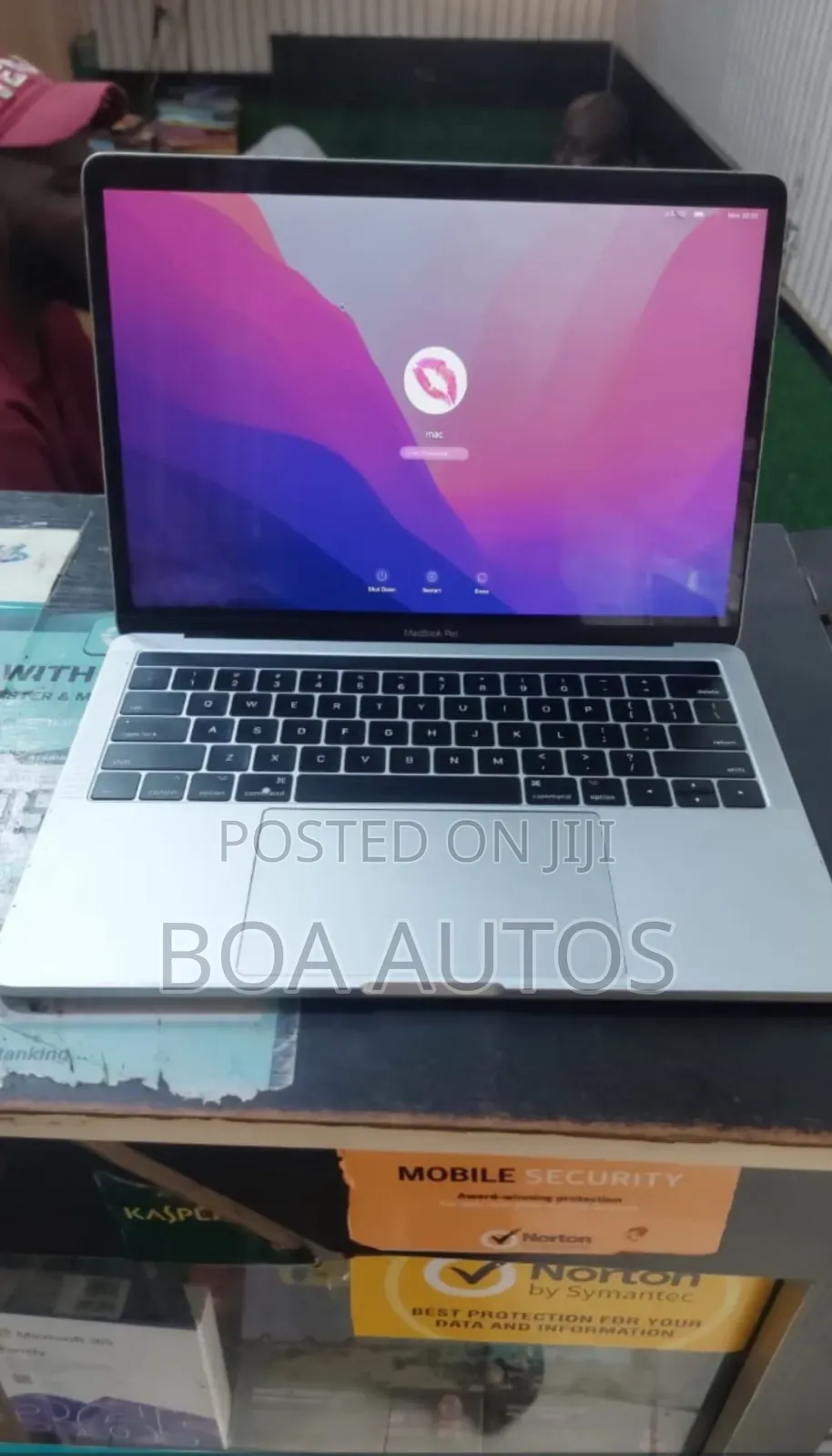 Laptop Apple MacBook 2016 8GB Intel Core i5 SSD 256GB