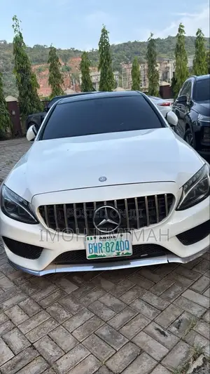 Mercedes-Benz C400 4Matic AWD Sedan (3.0L V6 7A) 2015 White
