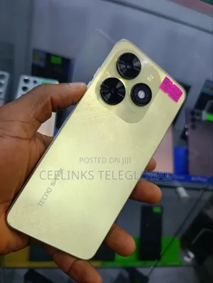 Tecno Spark 20C 256 GB Yellow