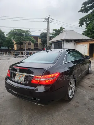 Mercedes-Benz E550 2011 Black