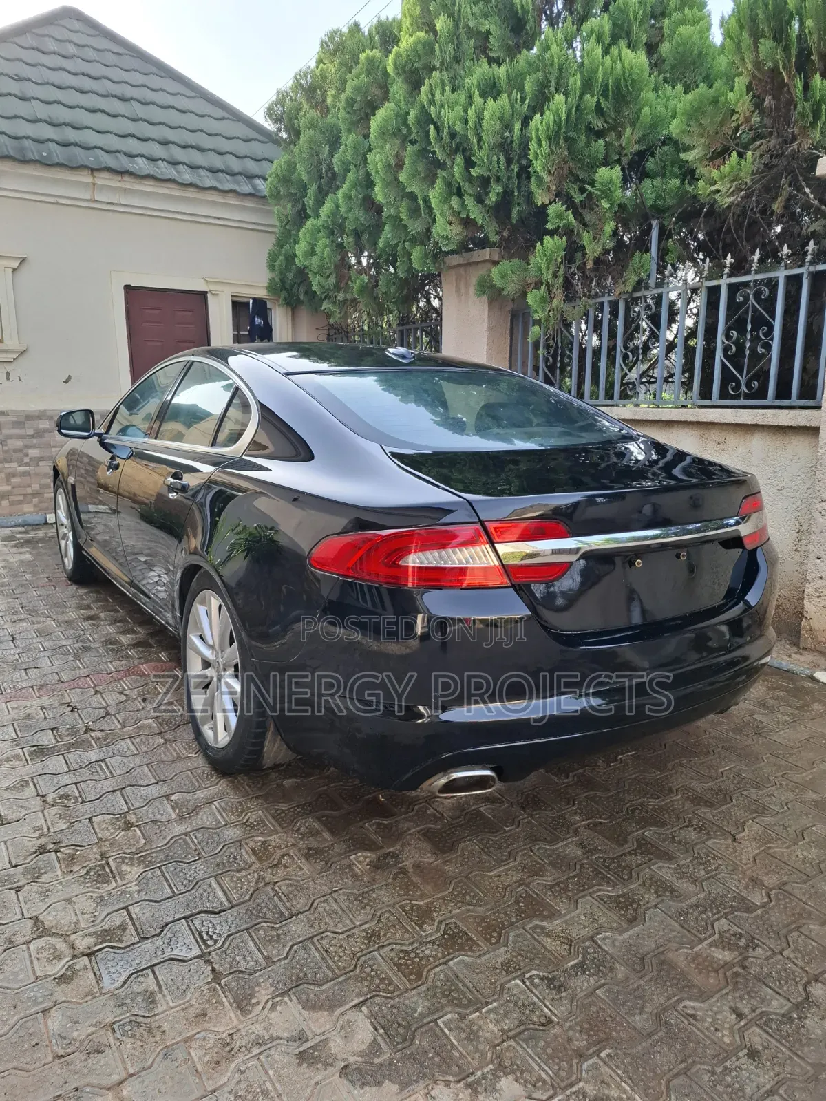 Jaguar XF 2012 Black
