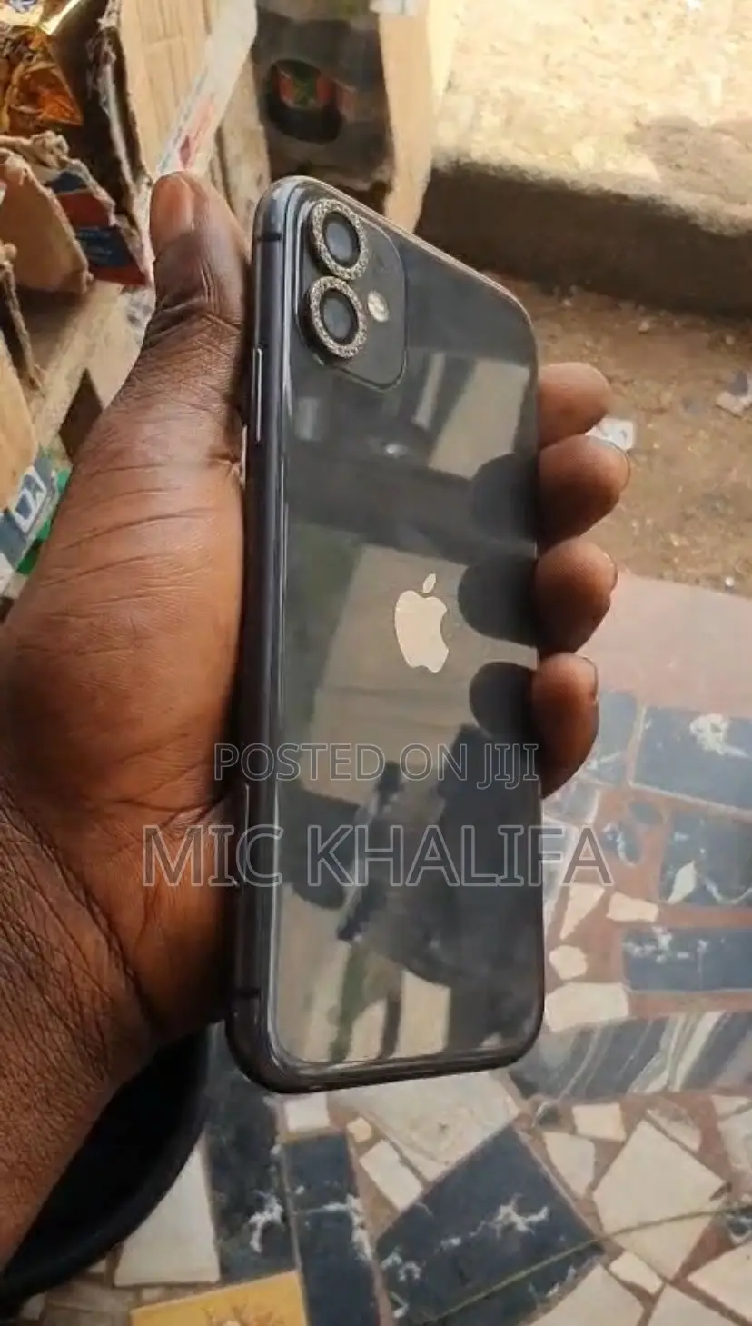Apple iPhone 11 64 GB Black