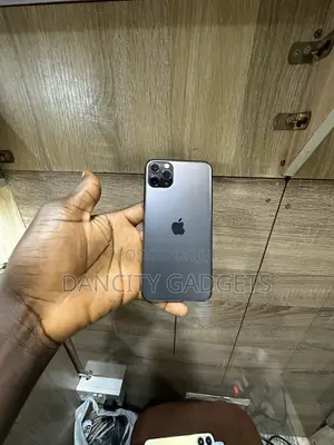 Apple iPhone 11 Pro Max 64 GB Black