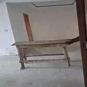 2bdrm Penthouse in Sabo / Yaba for rent