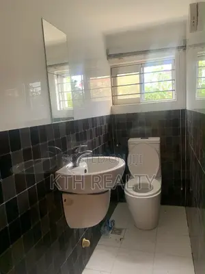 3bdrm Apartment in Lekki Phase 1 for rent