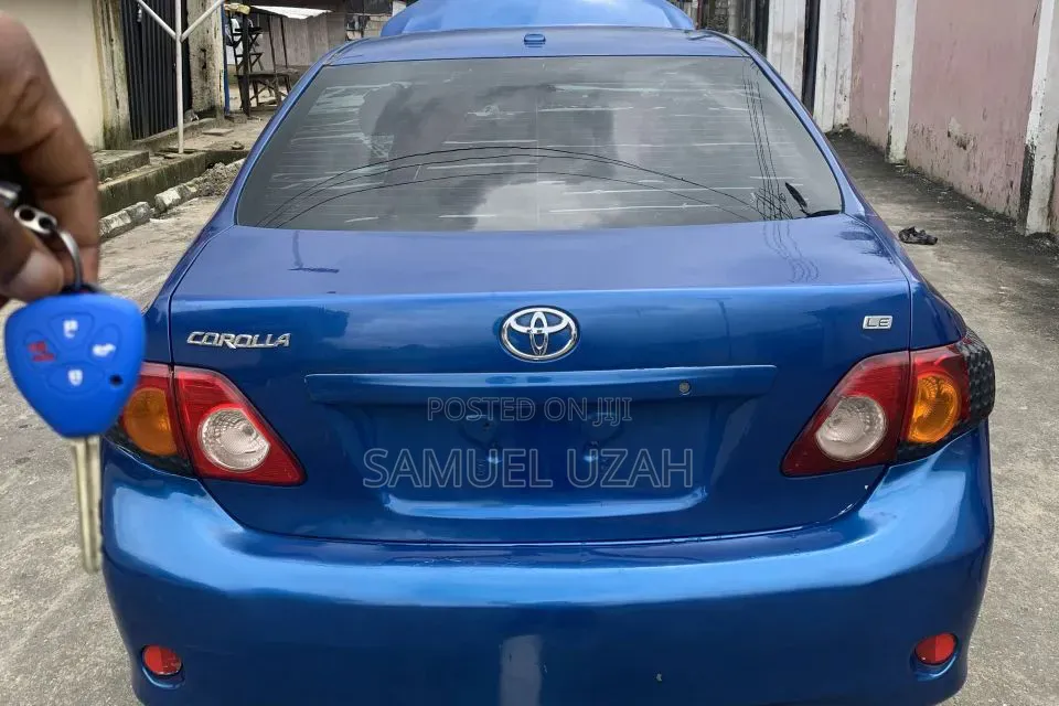 Toyota Corolla 2011 Blue