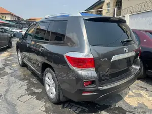 Toyota Highlander 2008 Gray