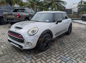 Mini Cooper 2017 White