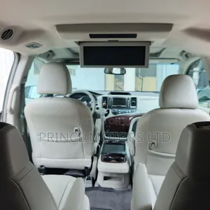 Toyota Sienna 2011 Gray