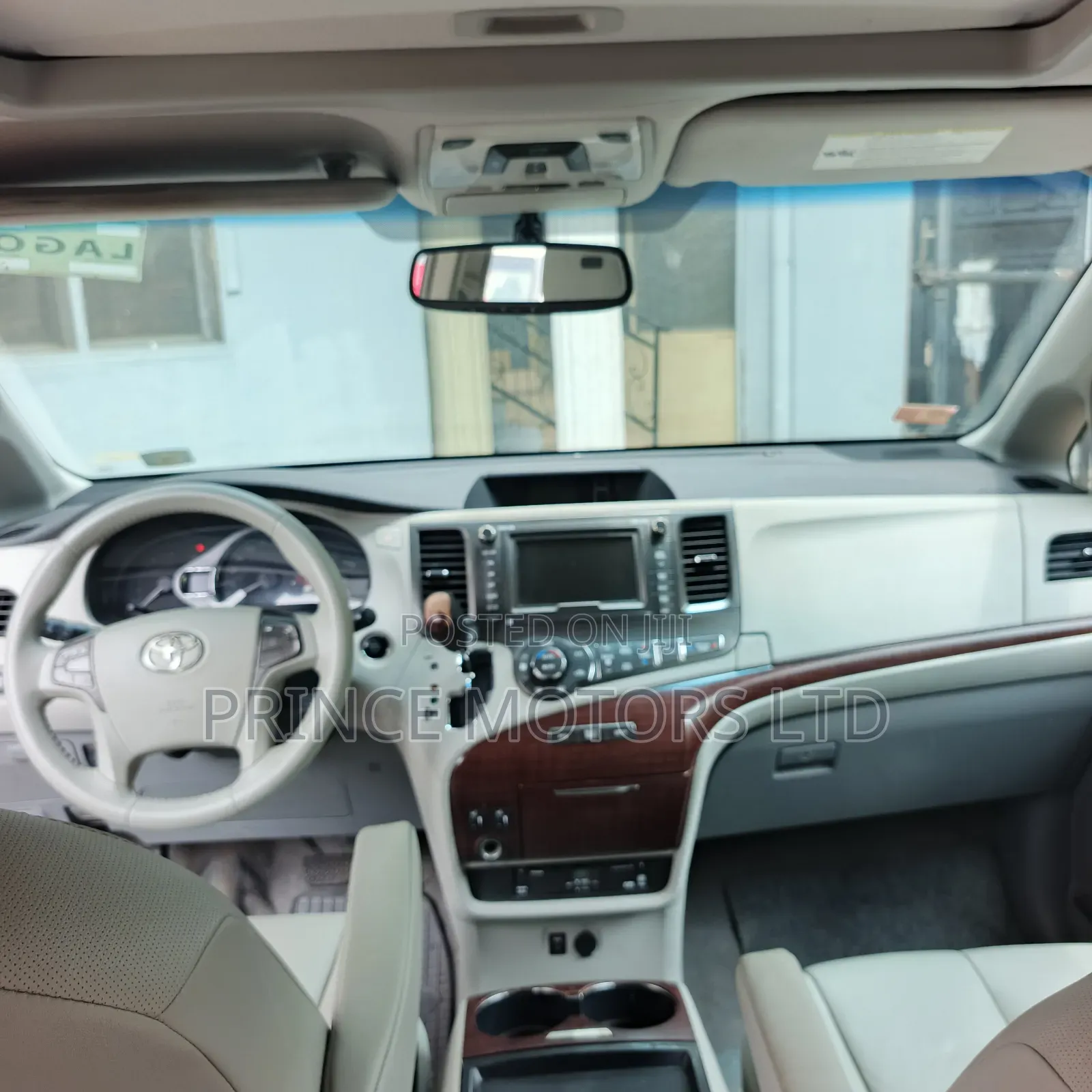 Toyota Sienna 2011 Gray