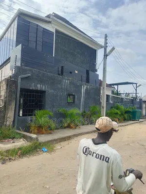 1bdrm Block of Flats in Lakowe for rent