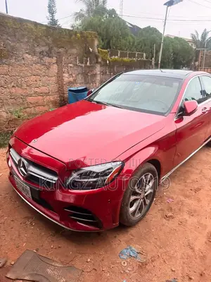 Mercedes-Benz C300 2016 Red
