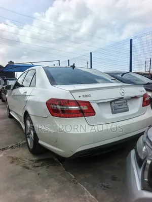 Mercedes-Benz E350 Base 4Matic Sedan AWD (3.5L 6cyl 7A) 2014 White