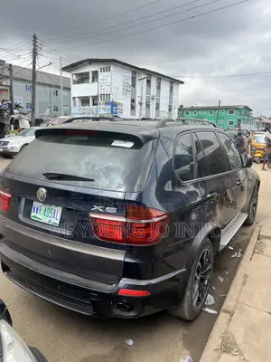 BMW X5 xDrive30i AWD (3.0L 6cyl 6A) 2010 Black