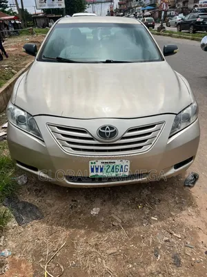 Toyota Camry 2.4 LE 2008 Gold