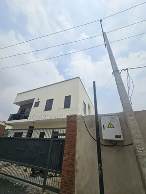 2bdrm Apartment in Ikeja GRA for rent