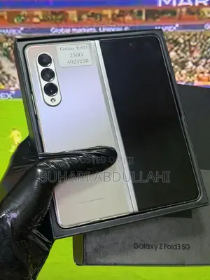 Samsung Galaxy Z Fold 3 256 GB White