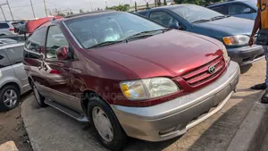 Toyota Sienna XLE 2003 Burgundy