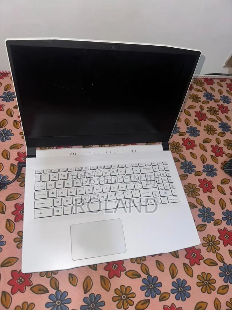Laptop MSI MSI Sword 15 24GB Intel Core i7 SSD 512GB