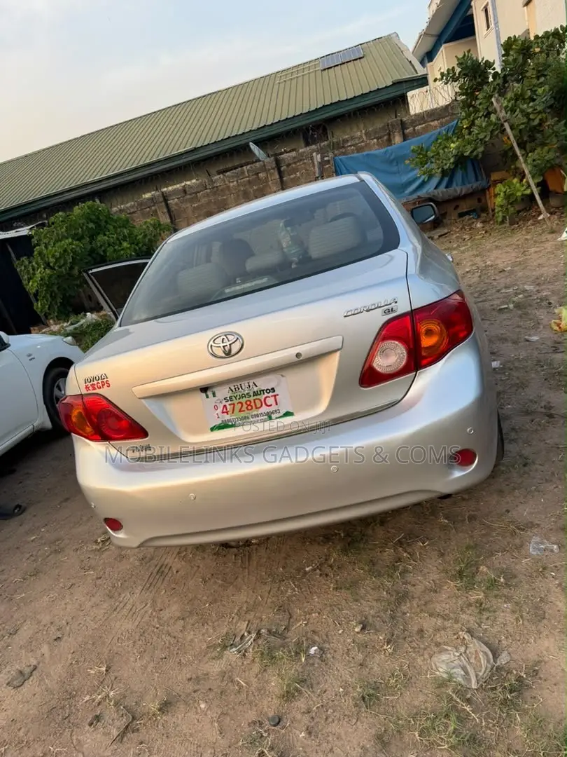 Toyota Corolla 2008 Gray