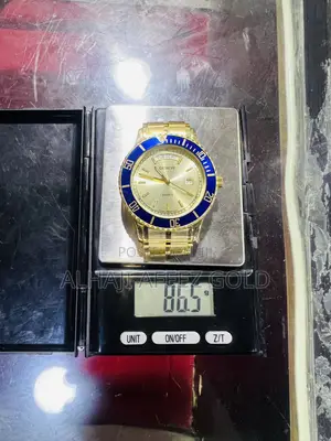 Pure Gold 18karat Gold Watch Is Available