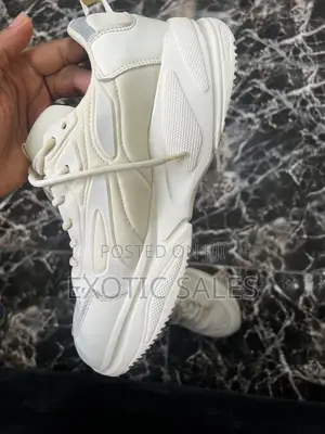 Zara Sneakers