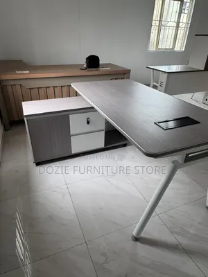 Premium Executive Office Table