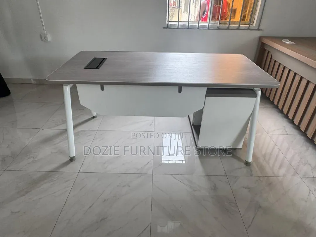 Premium Executive Office Table