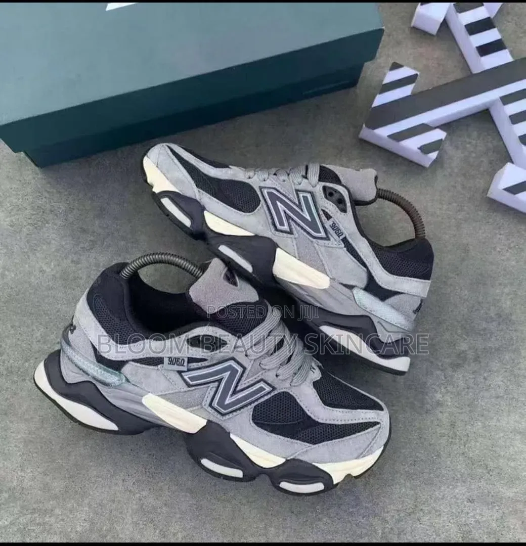 New Balance 9060 Sneakers (Unisex)